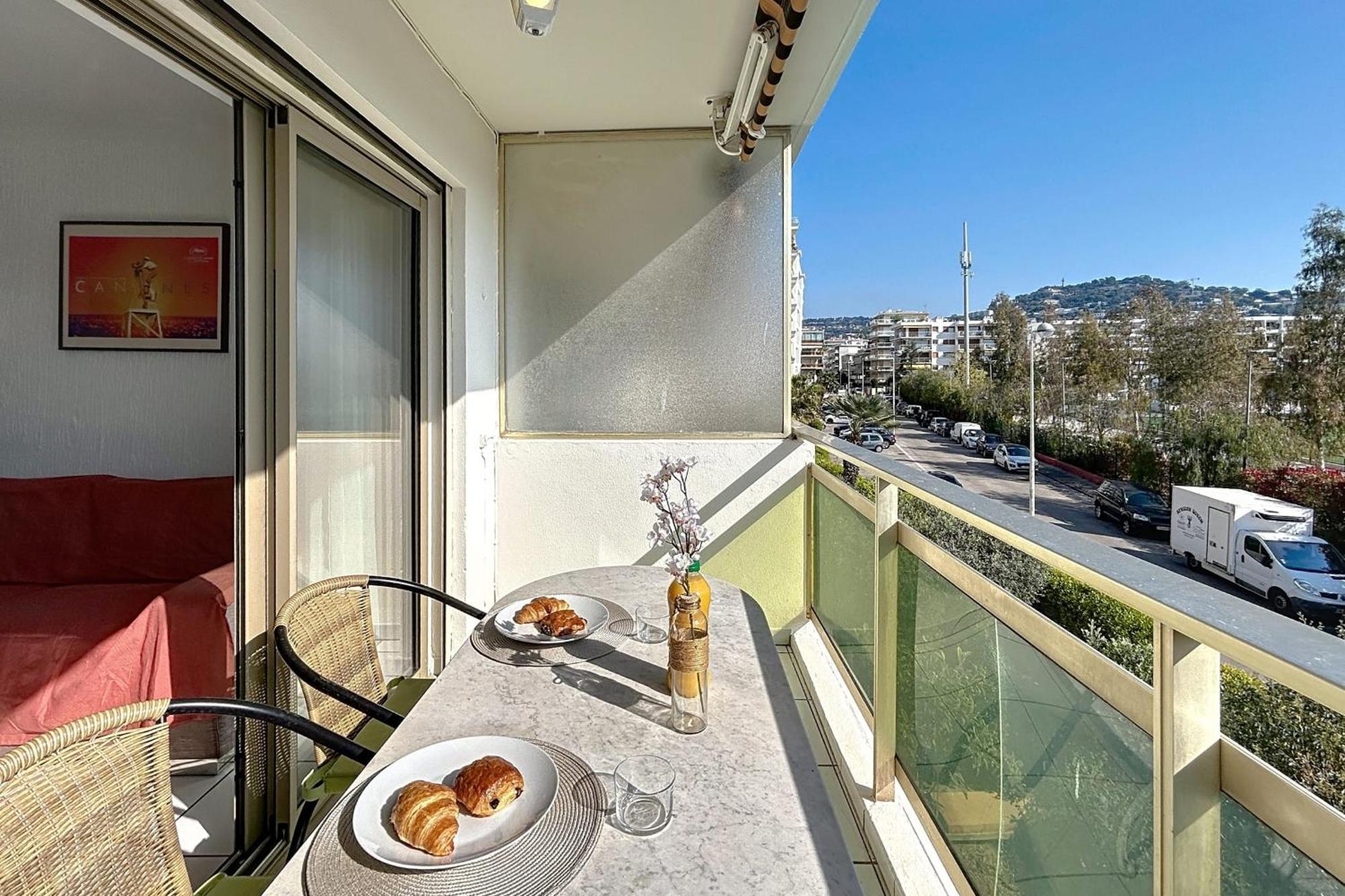 Palm Quiet Terrace Secure * Cannes