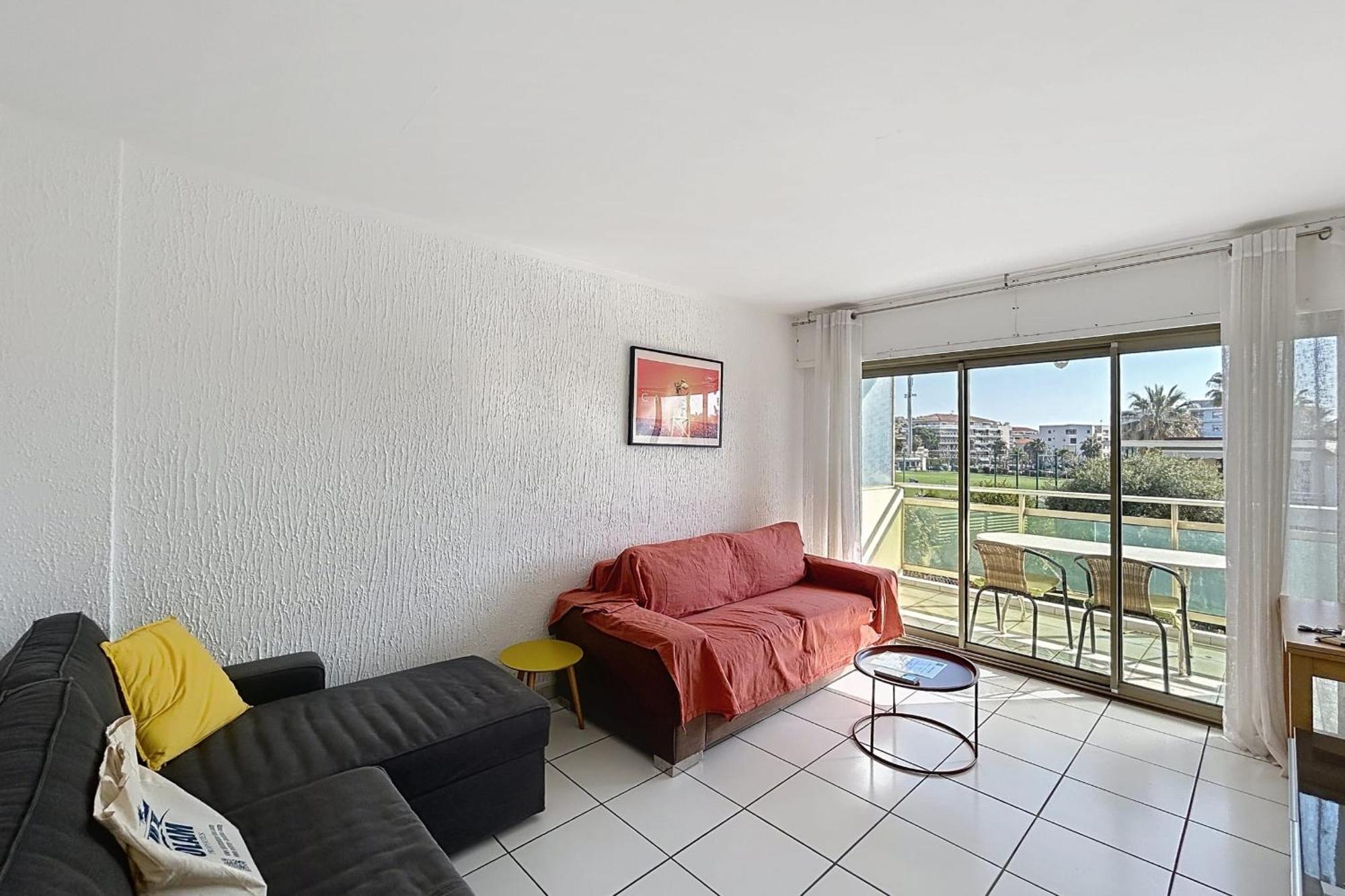 Palm Quiet Terrace Secure *