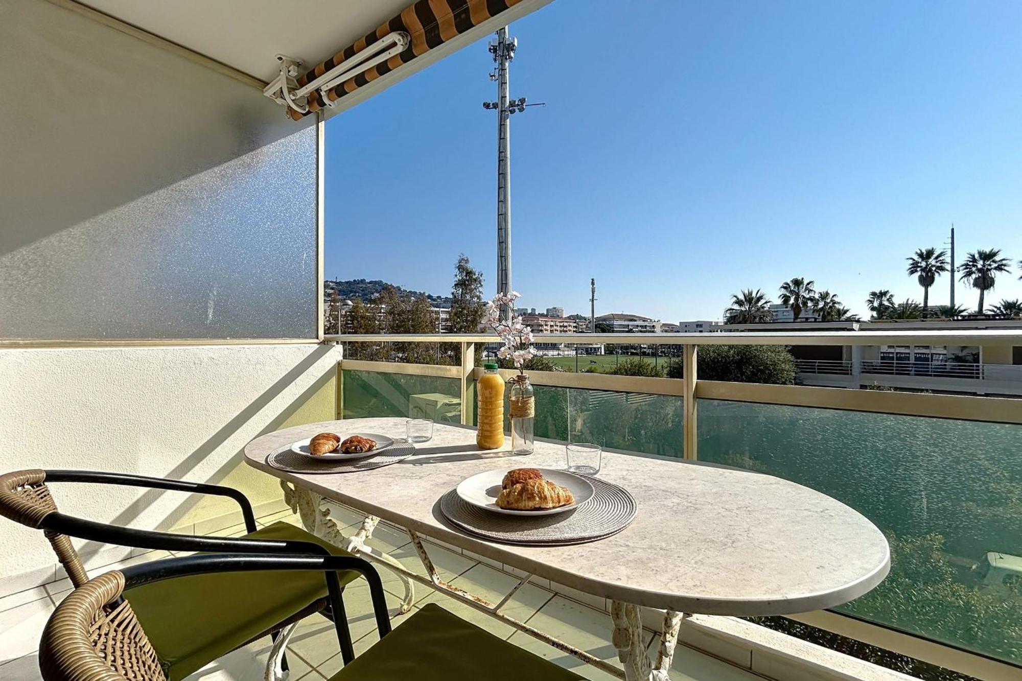 Appartamento Palm Quiet Terrace Secure